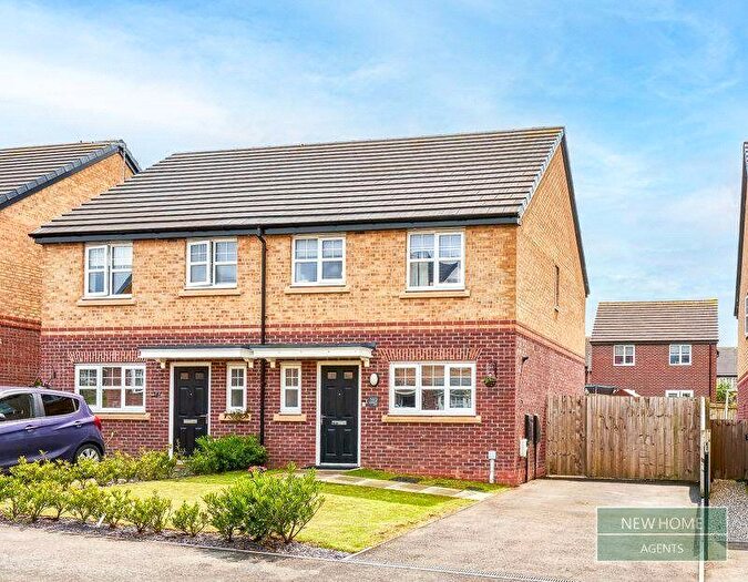 3 Bedroom Semi-Detached House For Sale In Jackfield Way, Skelmersdale, Lancashire, WN8
