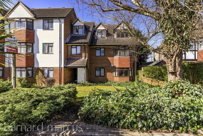 1 Bedroom Apartment To Rent In Pembury Avenue, Worcester Park, KT4