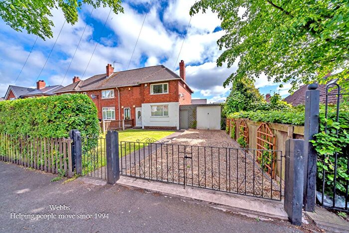 2 Bedroom Semi Detached House For Sale In Walker Road, Bloxwich, Walsall, WS3