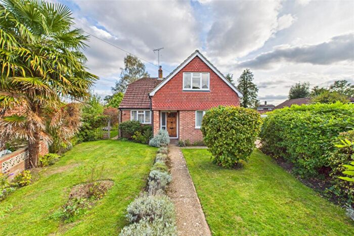 5 Bedroom Detached House For Sale In St. Michaels Road, Sandhurst, Berkshire, GU47