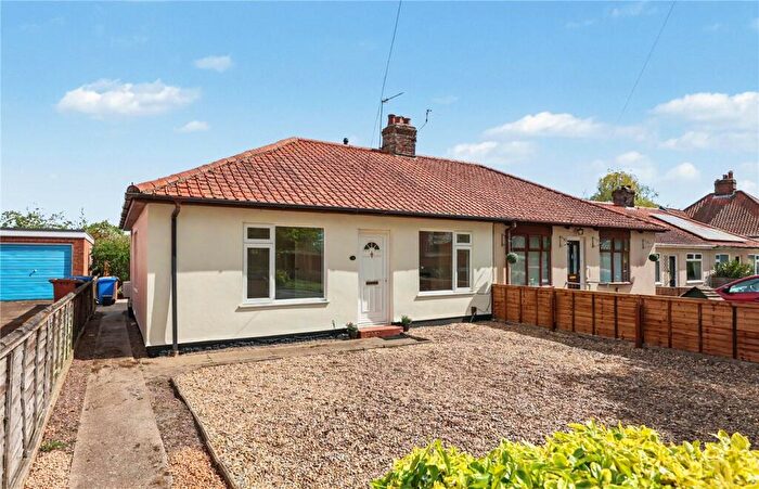 2 Bedroom Bungalow For Sale In Wall Road, Norwich, Norfolk, NR3