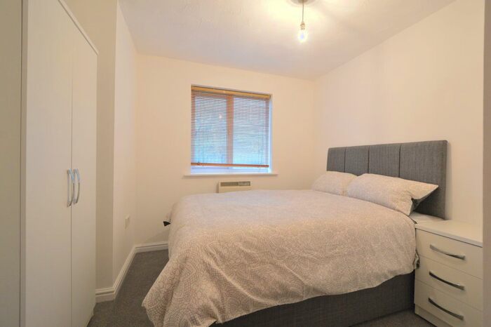 2 Bedroom Flat For Sale In Joseph Hardcastle Close, London, SE14