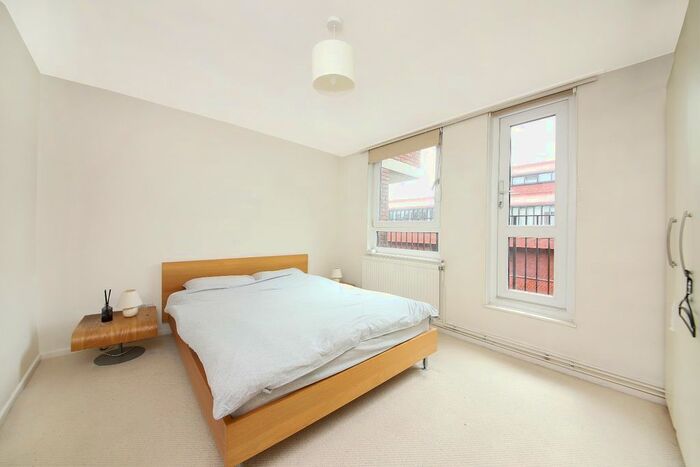 1 Bedroom Flat To Rent In Lily Close, London, Greater London, W14