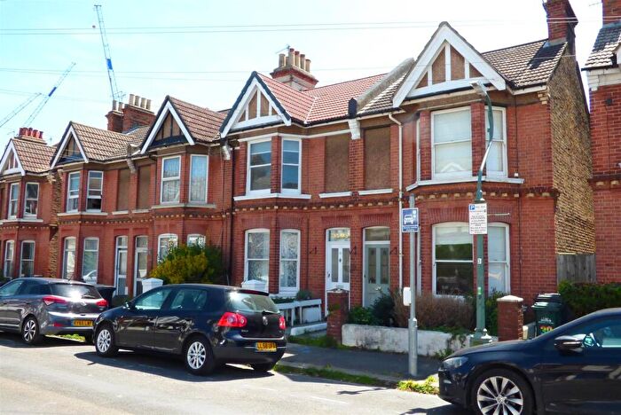 1 Bedroom Penthouse To Rent In Poynter Road, Hove, BN3