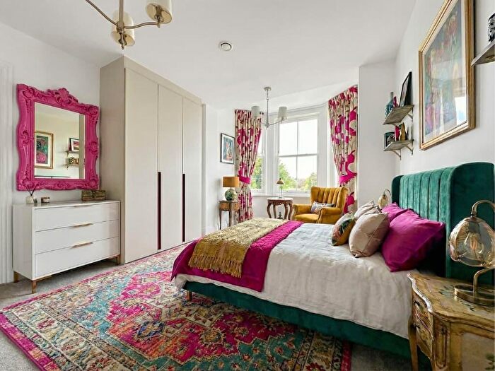 1 Bedroom Apartment For Sale In Off Fountain Way, Wilton Road, Salisbury, SP2