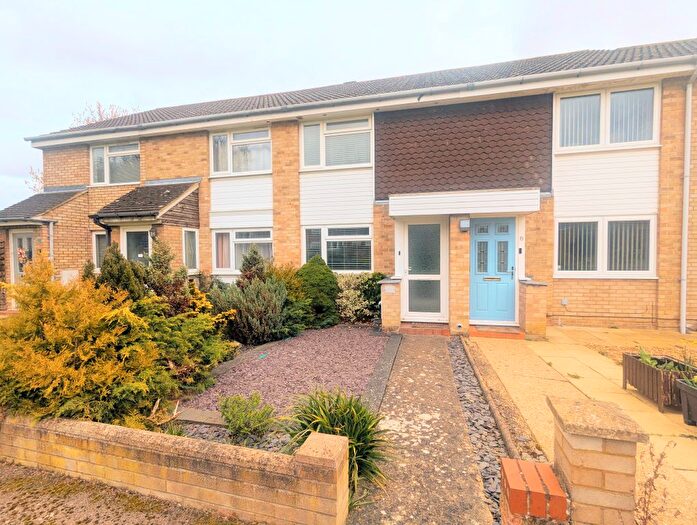 2 Bedroom Property To Rent In Powis Road, Bedford, MK41