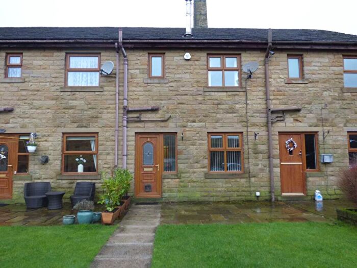 3 Bedroom Town House To Rent In Forest Holme Close, Water, Rossendale, Lancashire, BB4