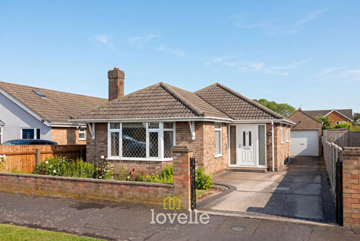 3 Bedroom Detached Bungalow For Sale In Holton Mount, Holton-le-Clay, DN36