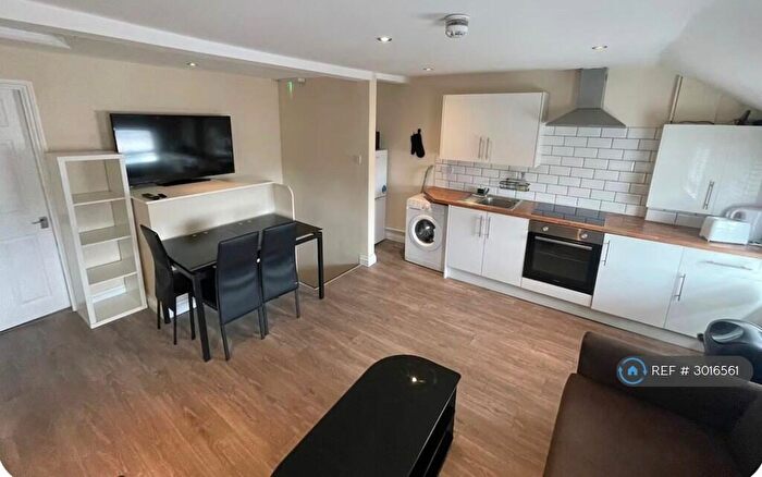 1 Bedroom Flat To Rent In Waylen Street, Reading, RG1