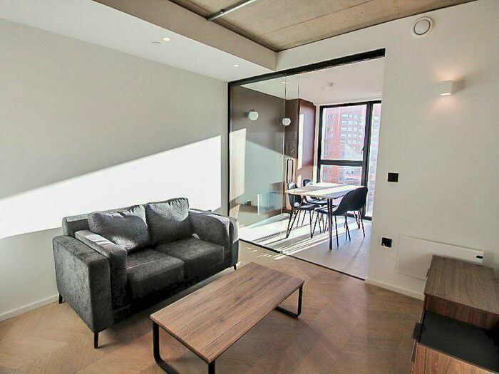 1 Bedroom Apartment To Rent In St George's Gardens, Castlefield, M15