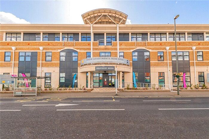 1 Bedroom Flat For Sale In London Road, Staines-Upon-Thames, TW18