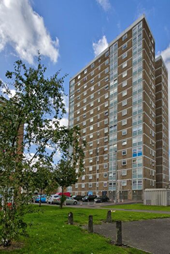 1 Bedroom Flat For Sale In Laburnum House Bradwell Avenue Dagenham Essex, RM10