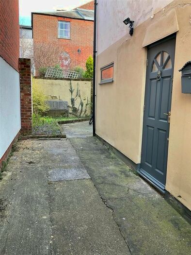 2 Bedroom Property To Rent In Arden Court, Dover Street, Canterbury, CT1
