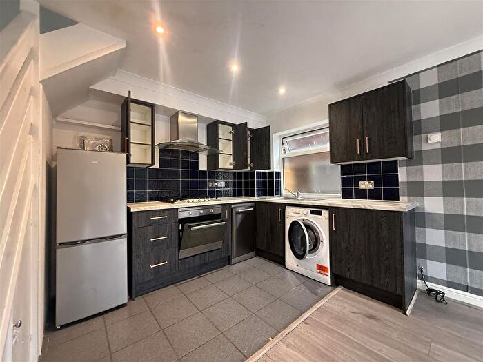 1 Bedroom Property To Rent In Conway Drive, Ashford, TW15