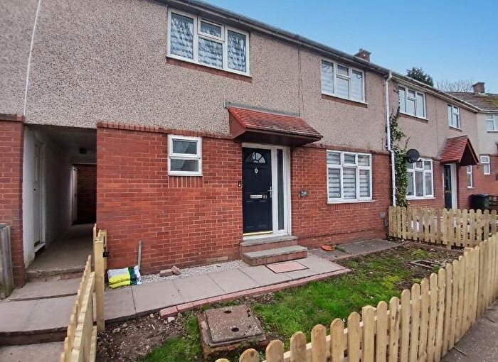 3 Bedroom Terraced House For Sale In Edinburgh Road, Camp Hill, Nuneaton, CV10
