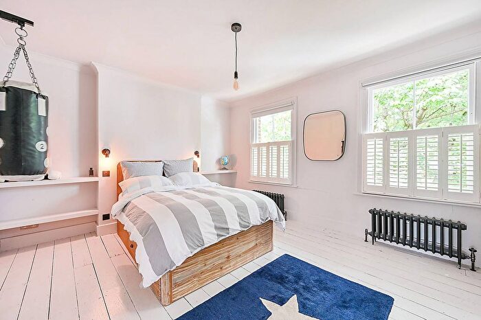 2 Bedroom Flat To Rent In Berrymede Road, Chiswick, W4