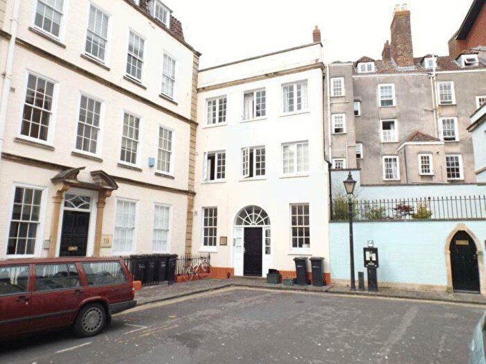 2 Bedroom Apartment To Rent In Orchard Street, Bristol, BS1