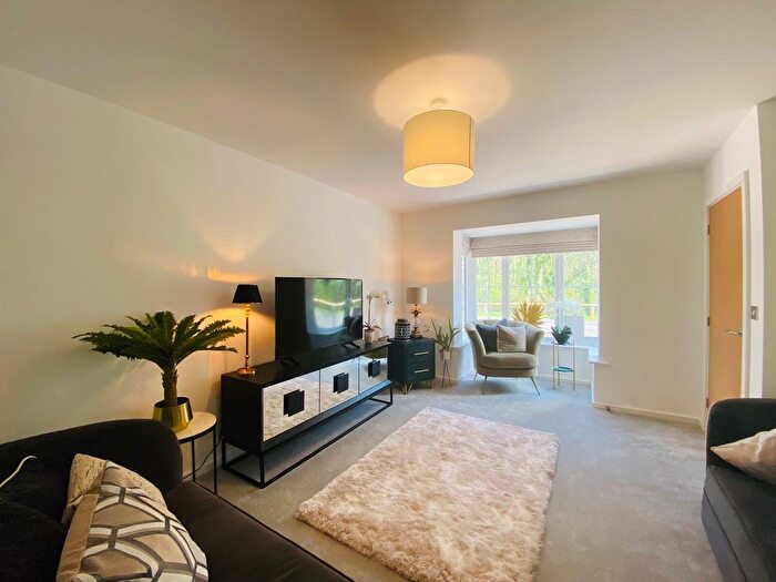 3 Bedroom Semi-Detached House To Rent In Loom Crescent, Preston, PR5