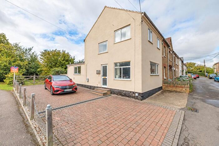 3 Bedroom End Of Terrace House For Sale In Upper Brents, Faversham, Kent, ME13