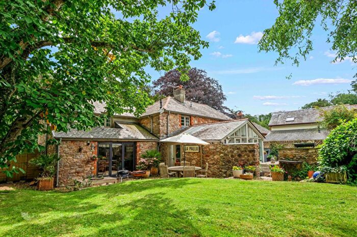 4 Bedroom Barn Conversion For Sale In Abbotskerswell, Newton Abbot, TQ12