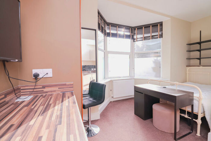 5 Bedroom House To Rent In The Avenue, Lincoln, LN1