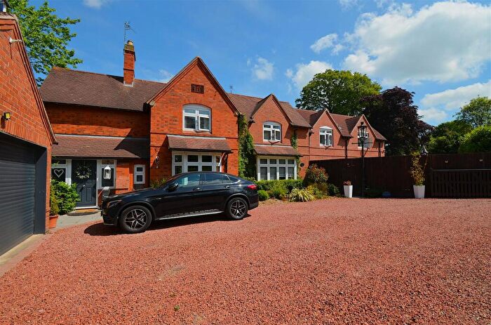 5 Bedroom Detached House For Sale In Grange Avenue, Rearsby, Leicestershire, LE7