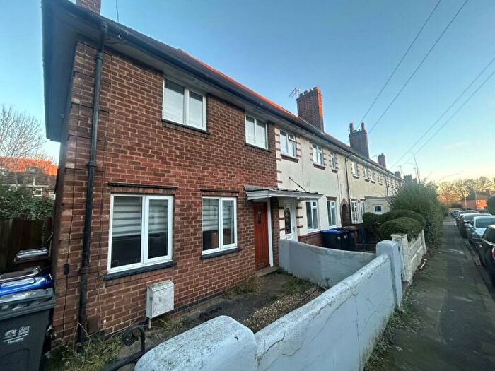 2 Bedroom End Of Terrace House To Rent In Danefield Road, Abington, Northampton, NN3