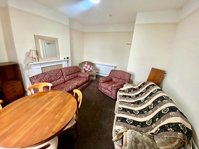 3 Bedroom Flat To Rent In Devon Terrace, Uplands, Swansea, SA1