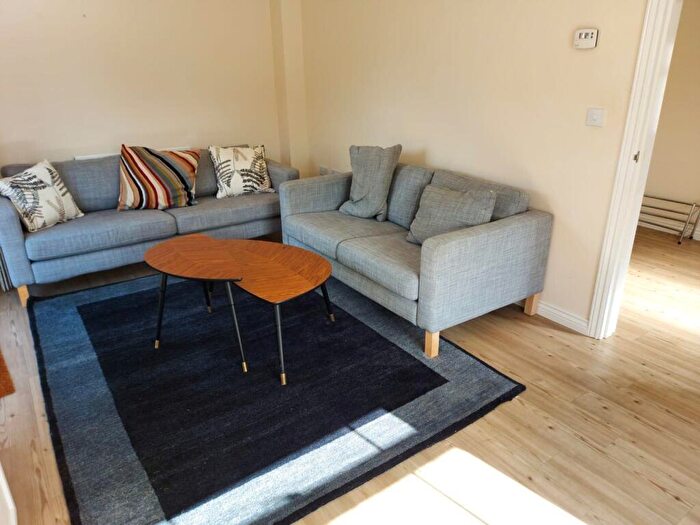 2 Bedroom Detached House To Rent In Salix Close, Coventry, CV4