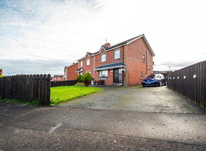 3 Bedroom Semi-Detached House For Sale In Ashgrove Manor, Craigavon, BT62