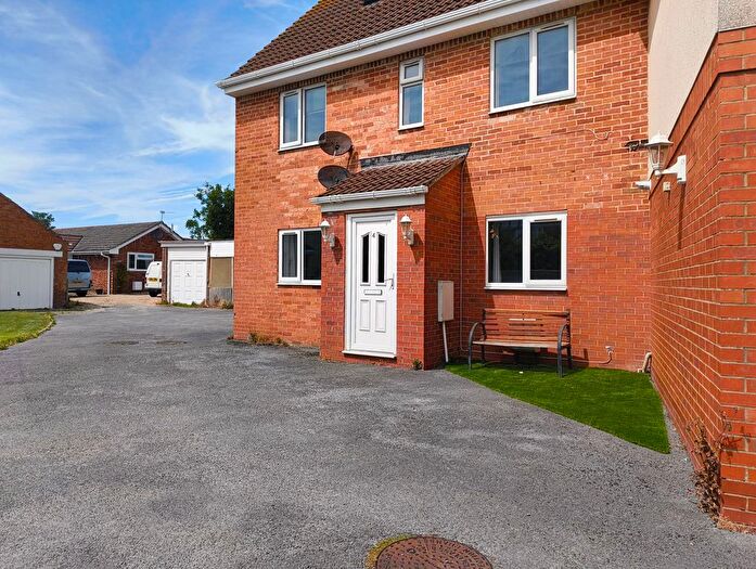 1 Bedroom Flat To Rent In Berrow Road, Burnham-On-Sea, TA8