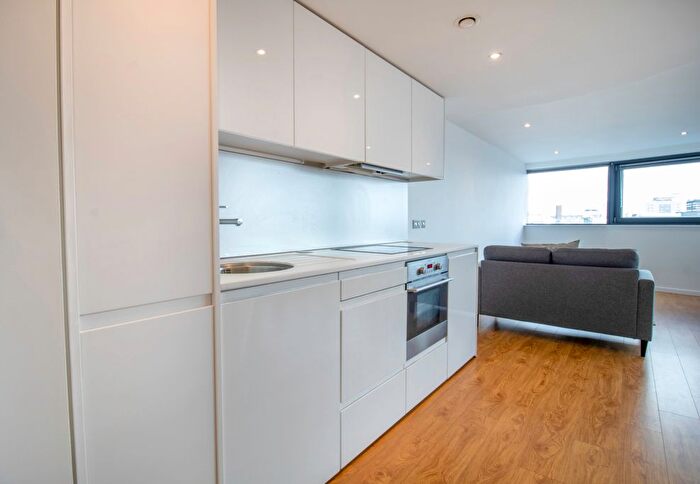 2 Bedroom Flat To Rent In Water Lane, Leeds, LS11