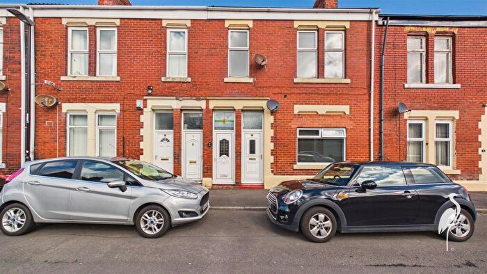 2 Bedroom Flat For Sale In Sandringham Road, Roker, Sunderland, SR6