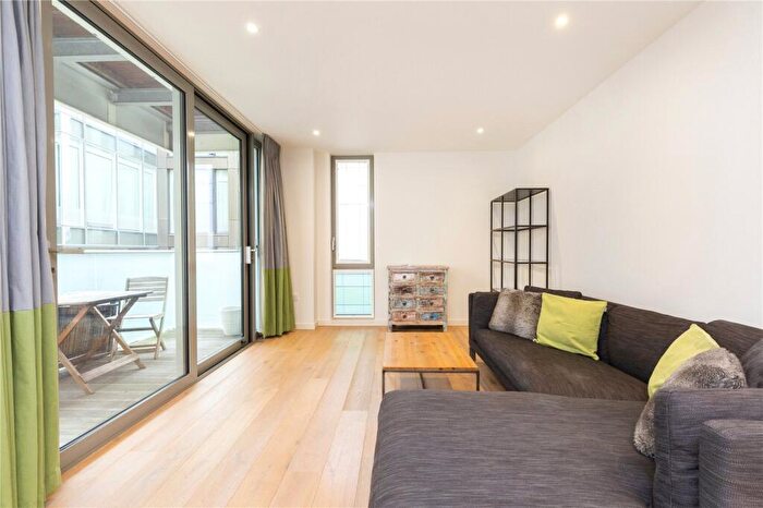 1 Bedroom Apartment To Rent In Trematon Building, Trematon Walk, London, N1