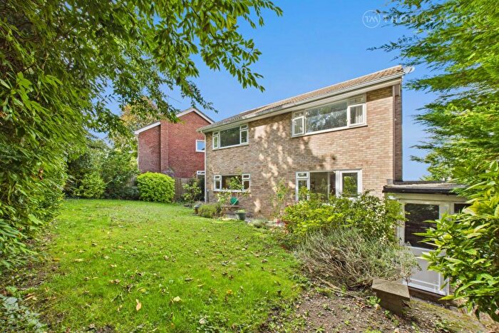 4 Bedroom Detached House For Sale In Mounteagle, Royston, Hertfordshire, SG8