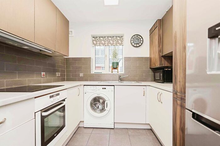 2 Bedroom Flat For Sale In Canterbury Close, Birmingham, B23
