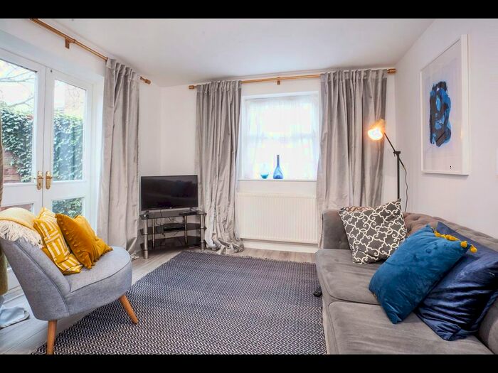 1 Bedroom Flat To Rent In High Newbiggin Street, York YO31