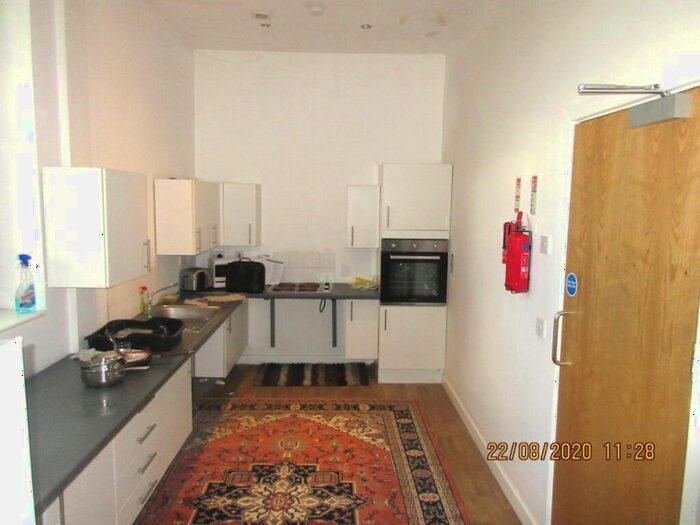 1 Bedroom Flat For Sale In Flat, Hallgate, Bradford, BD1