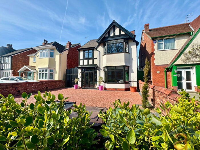 5 Bedroom Detached House For Sale In Liverpool Road, Southport, PR8