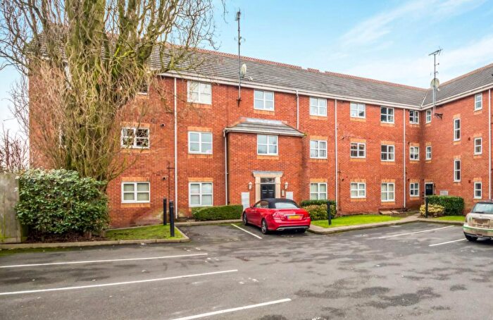 2 Bedroom Flat To Rent In Keysmith Close, Willenhall, WV13