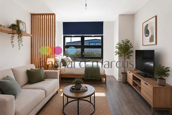 Studio To Rent In Purley Way, Croydon, CR0