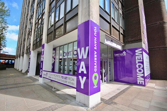 1 Bedroom Flat To Rent In Enterprise House, Isambard Brunel Road, Portsmouth, PO1