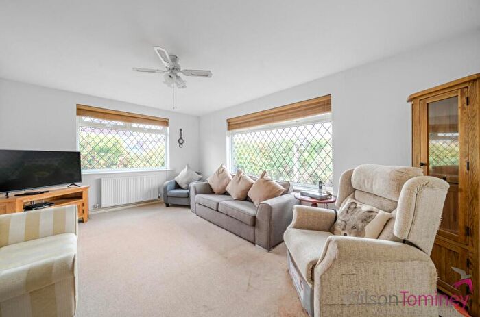3 Bedroom Bungalow For Sale In Hawkesworth Close, Preston, Weymouth, DT3