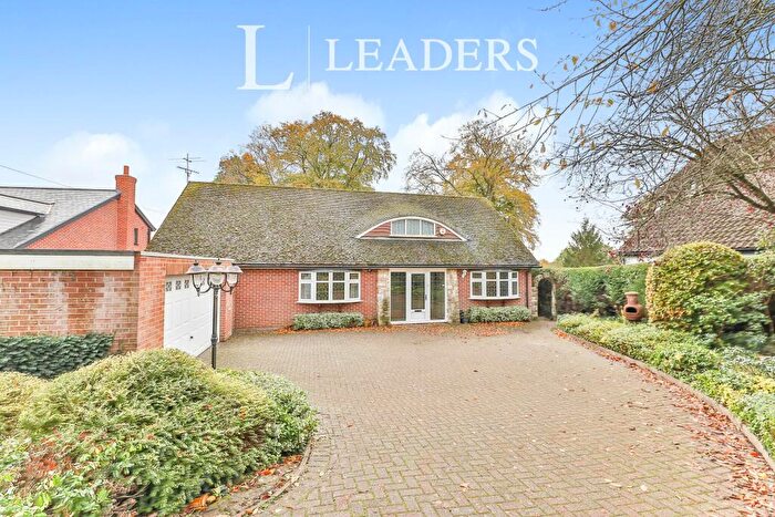 4 Bedroom Bungalow To Rent In Taverham Road, Taverham, Norwich, NR8