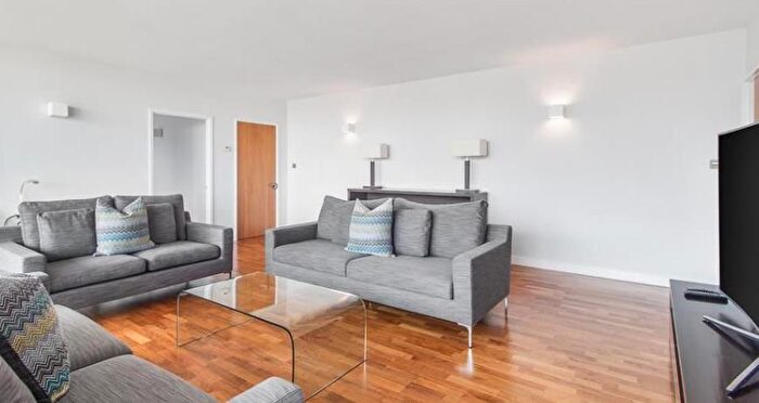3 Bedroom Flat To Rent In St. Johns Wood Park, St John's Wood, London, NW8