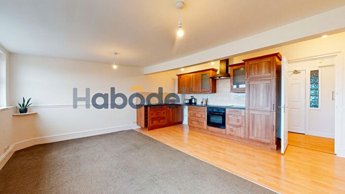 1 Bedroom Flat To Rent In Aberdeen Walk, Scarborough, YO11