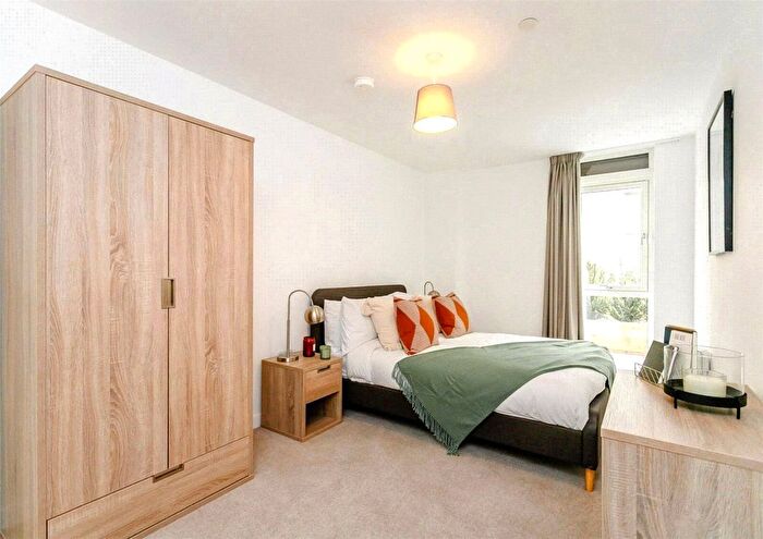 2 Bedroom Flat To Rent In Allegro, Exchnage Square, The Priory Queensway, Birmingham, West Midlands, B4