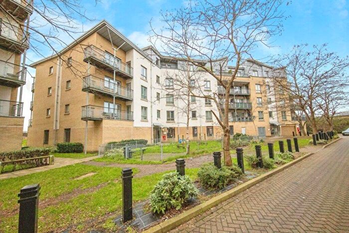 2 Bedroom Flat For Sale In Yeoman Close, Ipswich, Suffolk, IP1