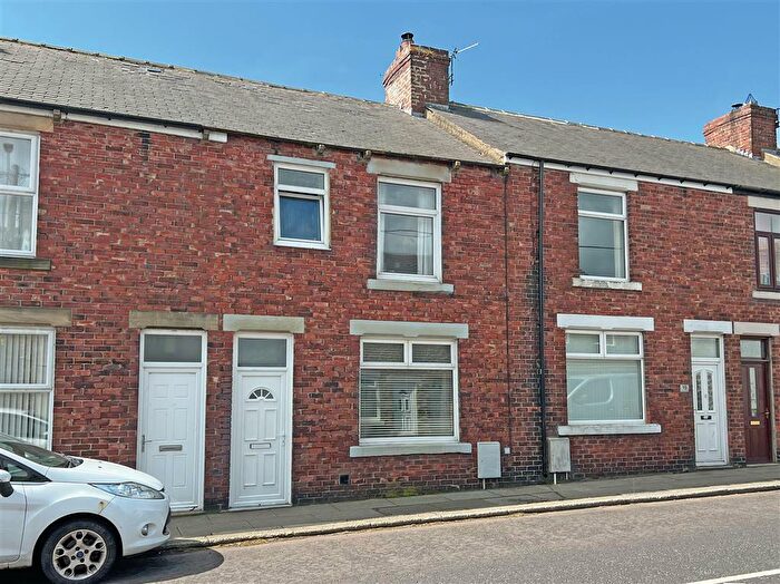 3 Bedroom Terraced House For Sale In Francis Street, Stanley, Crook, DL15