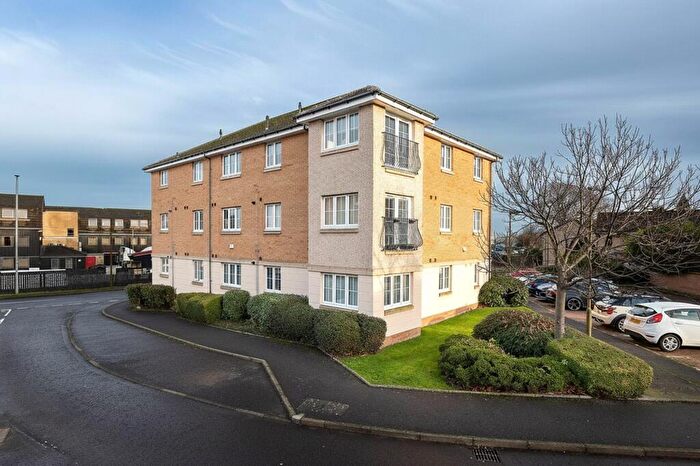 2 Bedroom Flat For Sale In Birdland Avenue, Bo'ness, EH51